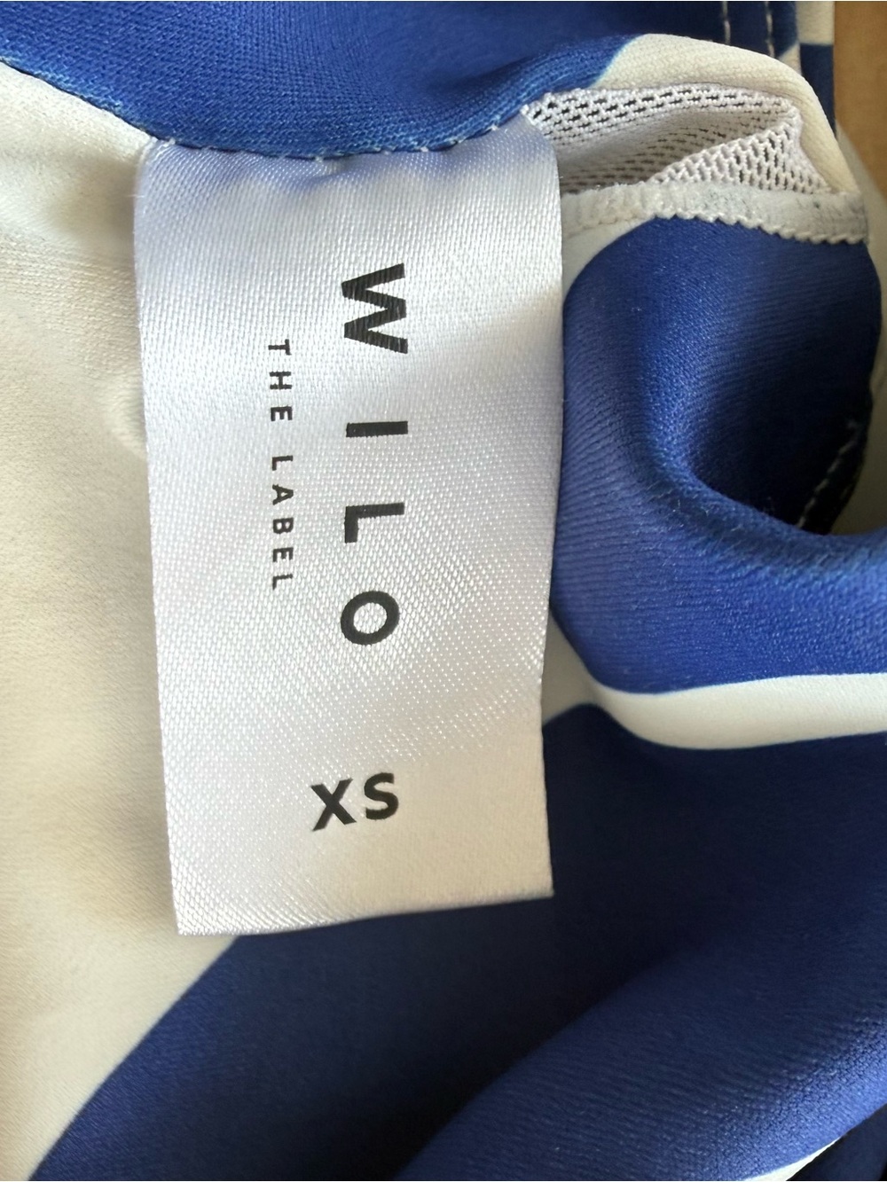 Wilo The Label 2-Piece Activewear Set - XS Blue White Floral - Picture 9 of 14